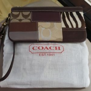 NWOT Coach wristlet